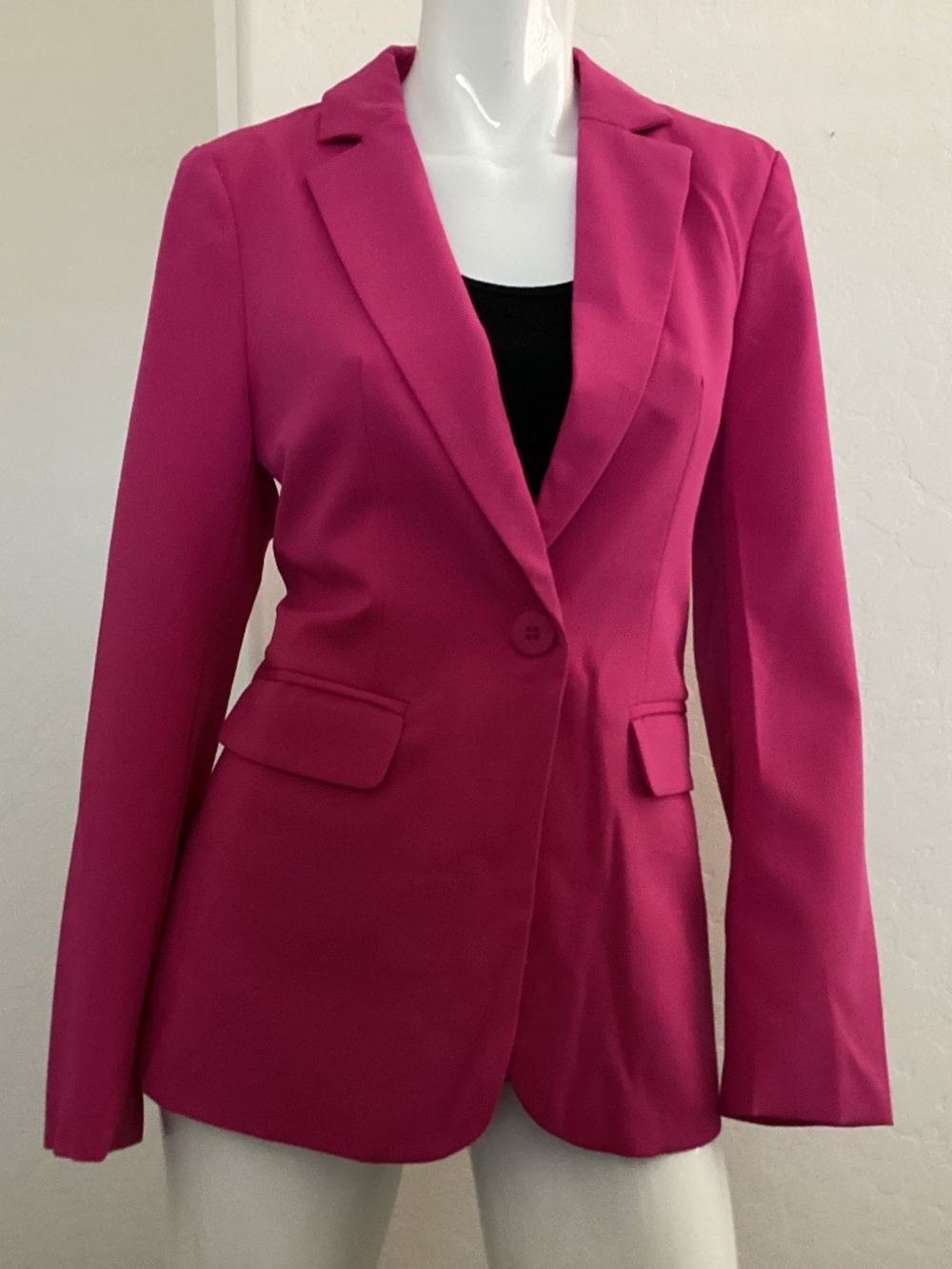 Cicy Bell, NEW WITH TAGS, size S, bubblegum pink, long sleeves, blazer